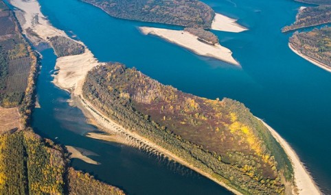 Guiding future investment in water replenishment and making the business case of biodiversity and ecosystem services strategies to local business